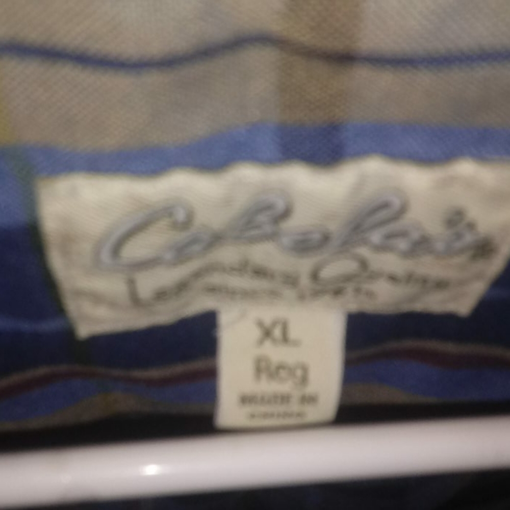 2 flannel button downs - Picture 2 of 4